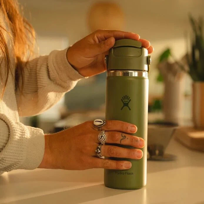 20 oz Flip Sip Travel Mug - US 8586