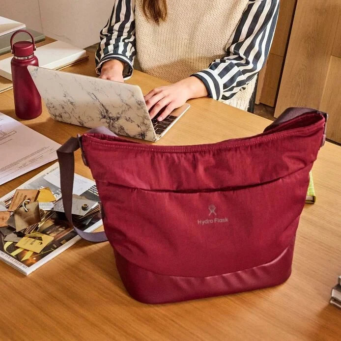 Carryout™ Lunch Tote - US 2533