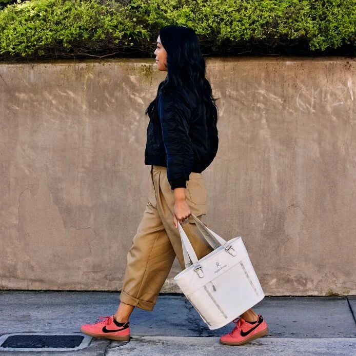 Carryout™ Soft Cooler Tote 10 L - US 7680