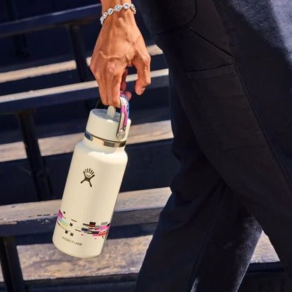 Glitch Collection - 32 oz Bottle with Flex Straw Cap - US 6856